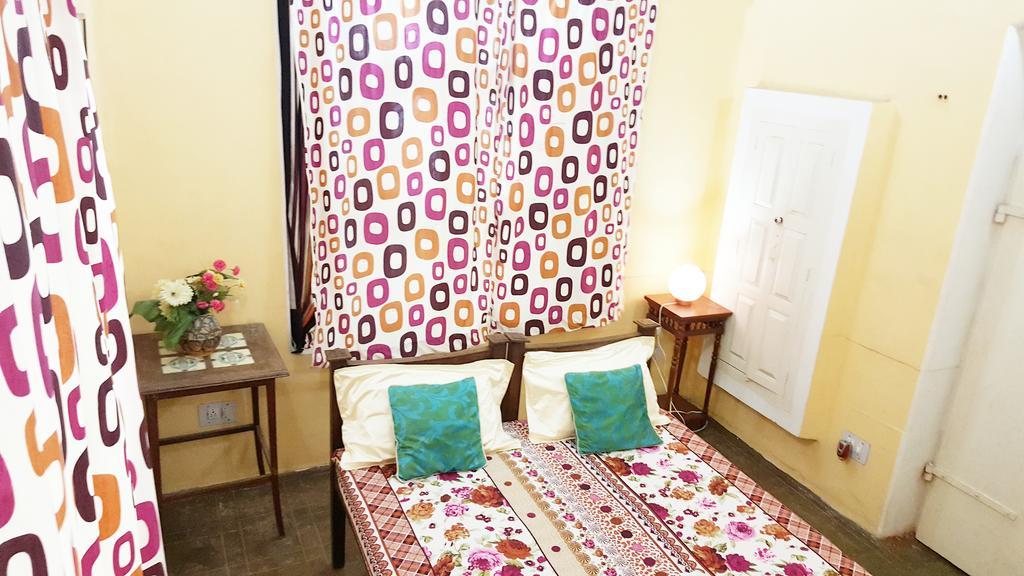A La Villa Creole Puducherry Eksteriør billede
